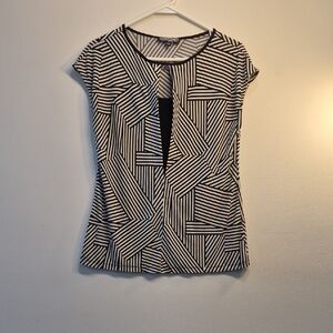 Black & White Geometric Split-Neck Cap-Sleeve Blouse
